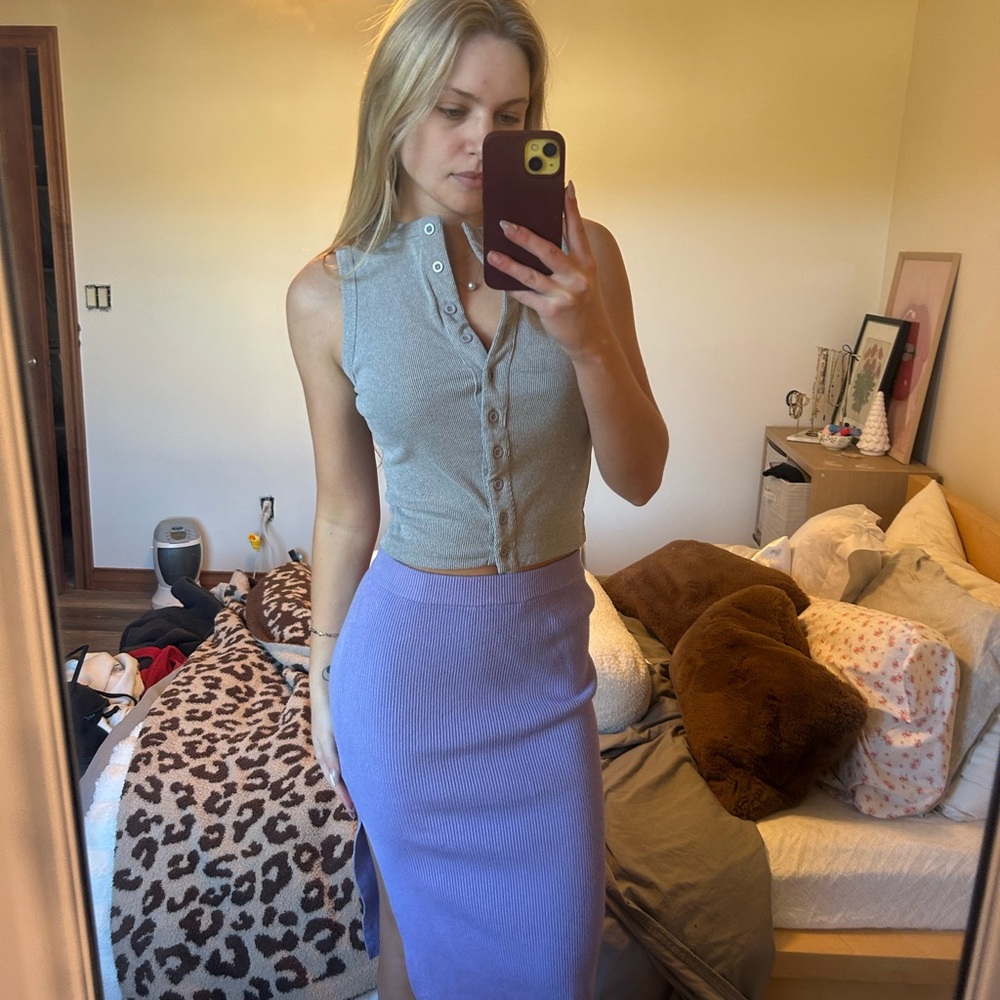 Chic Lavender Pencil Skirt